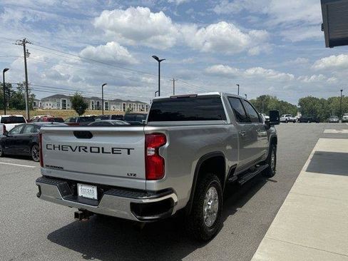 Used 2022 Chevrolet Silverado 2500 LTZ w/ Z71 Off-Road Package AWD/4WD image 7