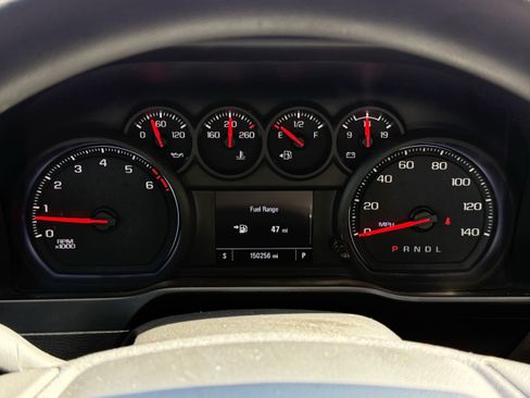Used 2020 Chevrolet Silverado 1500 Custom w/ Custom Value Package RWD image 18