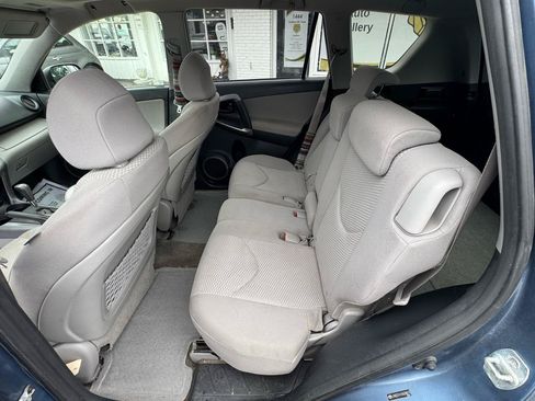 Used 2006 Toyota RAV4 Limited FWD image 14