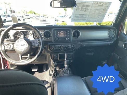 Used 2021 Jeep Gladiator Sport AWD/4WD image 19