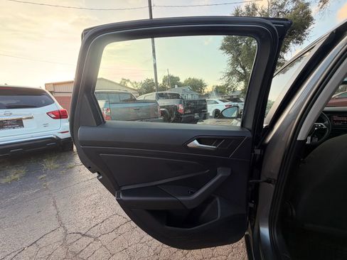 Used 2019 Volkswagen Jetta S FWD image 15