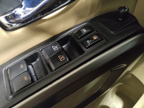 Used 2015 Nissan Armada SL w/ Moonroof Package image 27