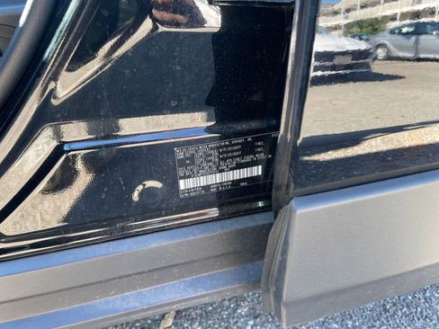 Used 2025 Toyota RAV4 LE image 27