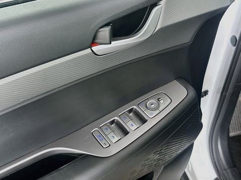 Used 2025 Hyundai Palisade SEL FWD image 15