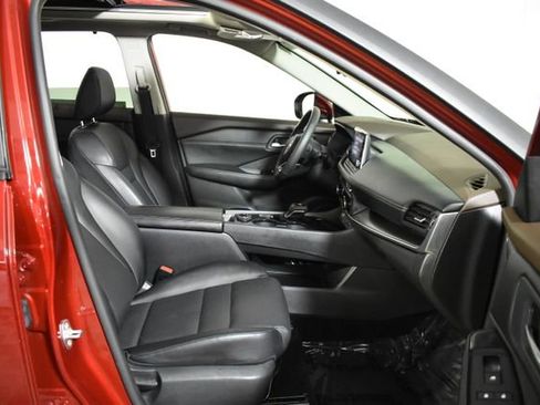 Used 2023 Nissan Rogue SV w/ SV Premium B Package AWD/4WD image 35