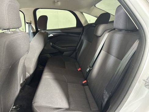 Used 2018 Ford Focus SE image 23