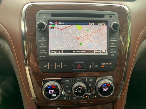 Used 2014 Buick Enclave Leather AWD/4WD image 15