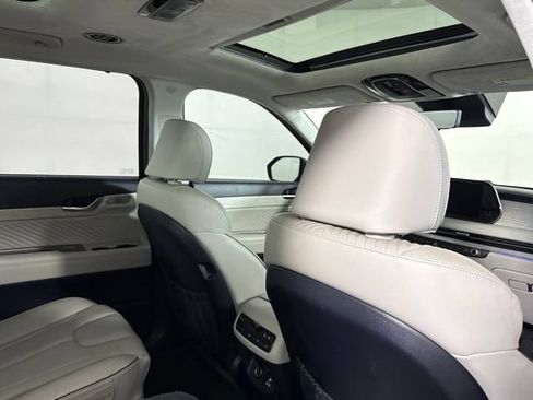 Used 2023 Hyundai Palisade Calligraphy AWD/4WD image 32