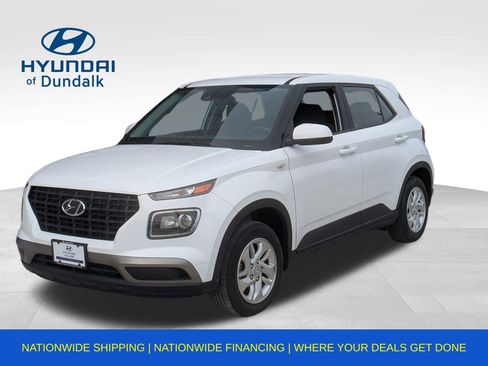 Used 2022 Hyundai Venue SE image 1