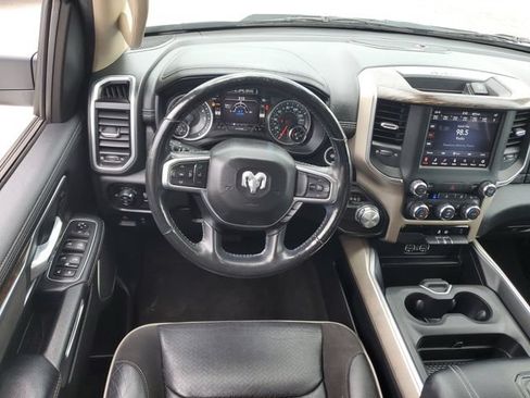 Used 2020 RAM 1500 Laramie RWD image 11