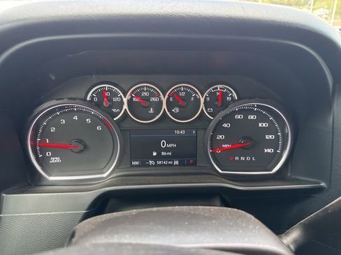 Used 2022 Chevrolet Silverado 2500 LT w/ Convenience Package AWD/4WD image 11
