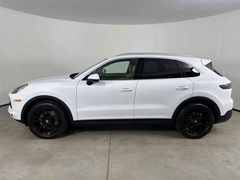 Certified 2023 Porsche Cayenne AWD/4WD image 2