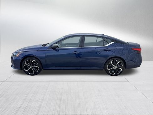 Used 2024 Nissan Altima 2.5 SR image 4