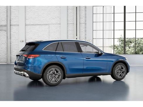 Used 2026 Mercedes-Benz GLC 300 4MATIC image 19