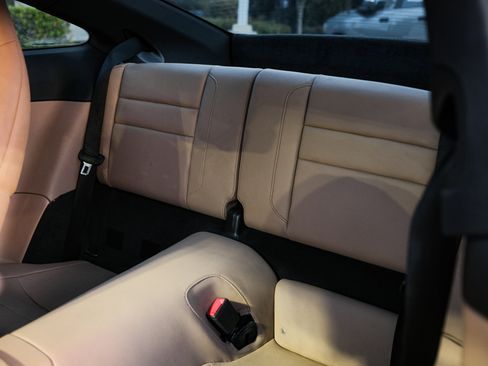 Used 2021 Porsche 911 Carrera w/ Premium Package image 33