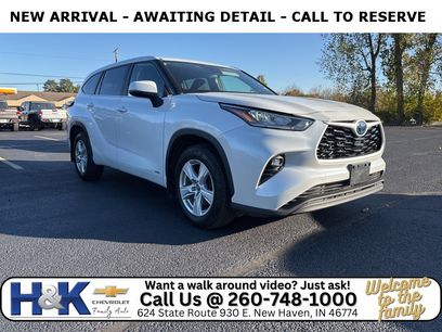 Used 2024 Toyota Highlander LE