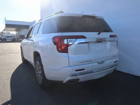 Used 2023 GMC Acadia Denali w/ Denali Ultimate Package image 5