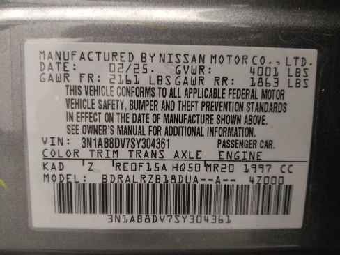 Used 2025 Nissan Sentra SR FWD image 33
