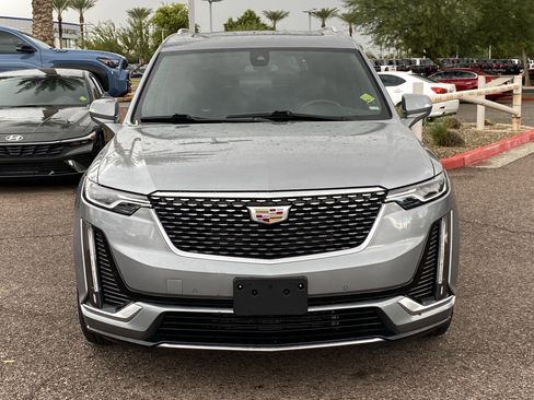 Used 2025 Cadillac XT6 Premium Luxury image 8