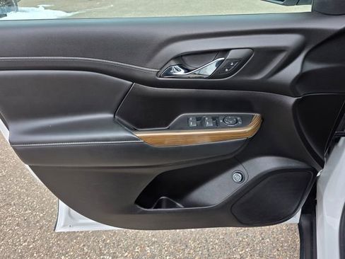 Used 2023 GMC Acadia SLE w/ Driver Convenience Package image 26