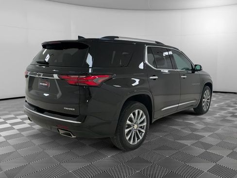 Certified 2023 Chevrolet Traverse Premier FWD image 5