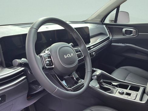 New 2025 Kia Sorento S w/ Panoramic Sunroof Package image 17