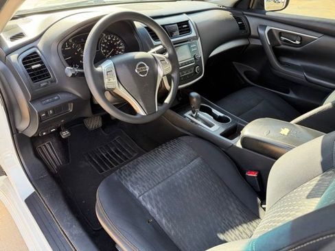 Used 2018 Nissan Altima 2.5 S w/ S Convenience Package image 11