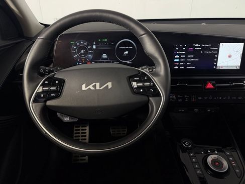 Used 2023 Kia Niro Wave w/ Wave Preserve Package FWD image 12