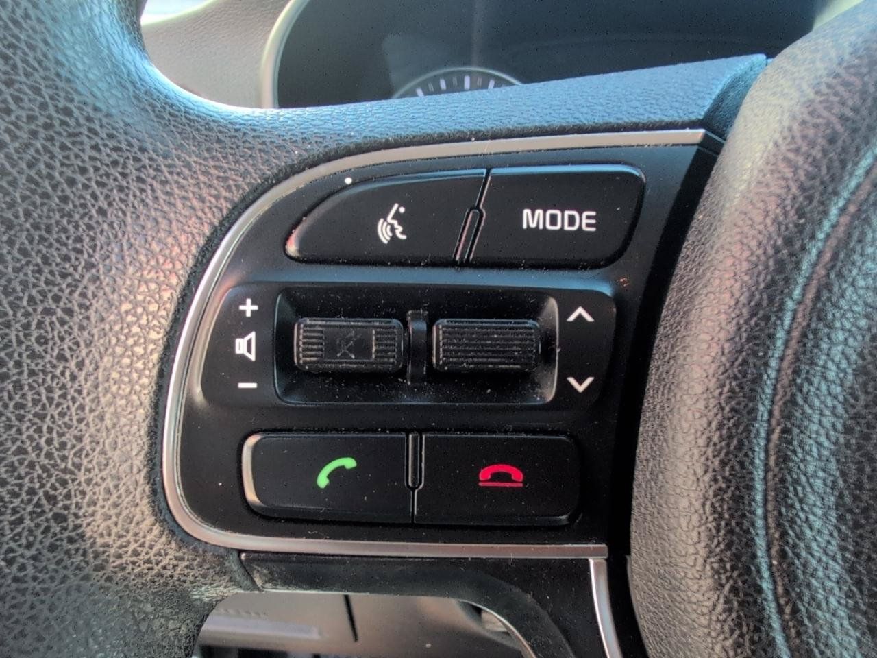 Used 2017 Kia Optima LX FWD image 17