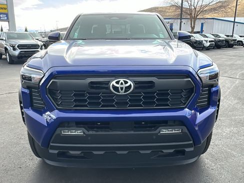 New 2025 Toyota Tacoma TRD Off-Road image 8