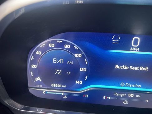 Used 2023 Chevrolet Suburban RST w/ Luxury Package AWD/4WD image 17