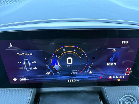 Used 2025 Chevrolet Equinox LT FWD image 13