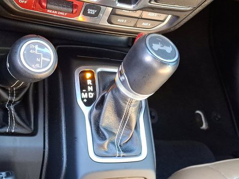 Used 2020 Jeep Wrangler Unlimited Rubicon image 30