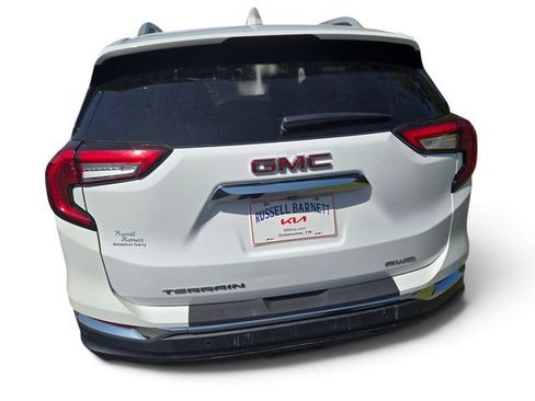 Used 2023 GMC Terrain SLT AWD/4WD image 19