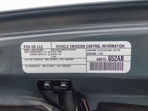 Certified 2025 Jeep Wrangler Unlimited Rubicon image 24