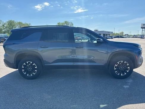 Used 2024 Chevrolet Traverse Z71 w/ Enhanced Driving Package AWD/4WD image 6