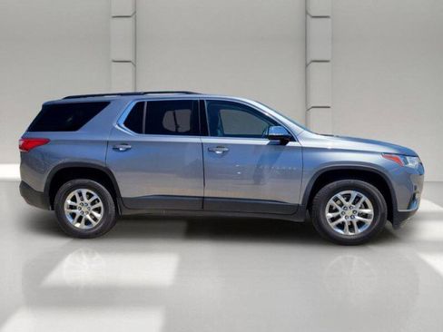 Used 2019 Chevrolet Traverse LT w/ LPO, Floor Liner Package FWD image 4