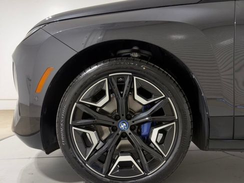 Used 2024 BMW iX xDrive50 w/ Sport Package AWD/4WD image 3
