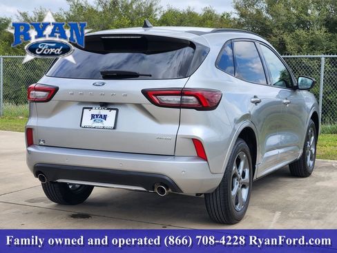 Certified 2023 Ford Escape ST-Line w/ Tech Pack #1 AWD/4WD image 4