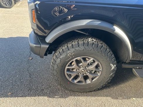 New 2025 Ford Bronco Badlands image 10