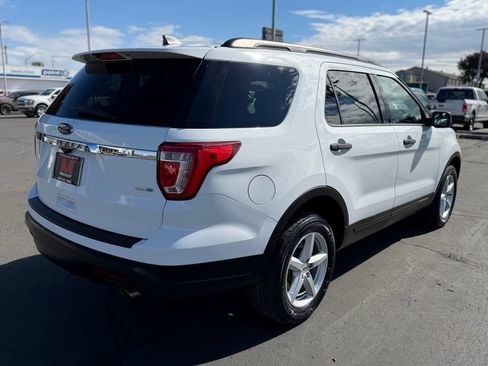 Used 2018 Ford Explorer 4WD w/ Class II Trailer Tow Package image 3