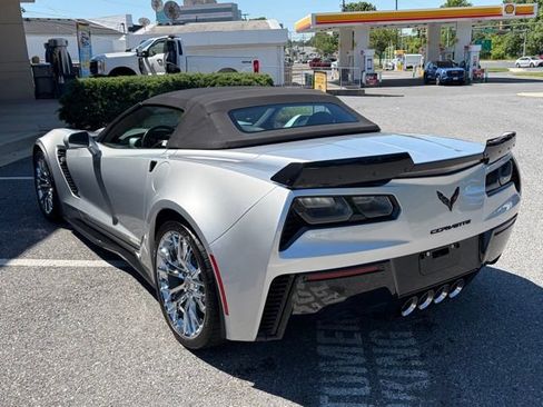 Used 2018 Chevrolet Corvette Z06 RWD image 5