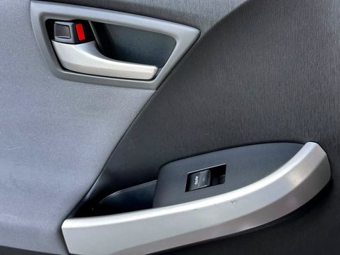 Used 2012 Toyota Prius Two FWD image 19
