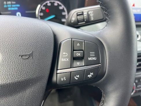 Used 2024 Ford Maverick Lariat FWD image 19