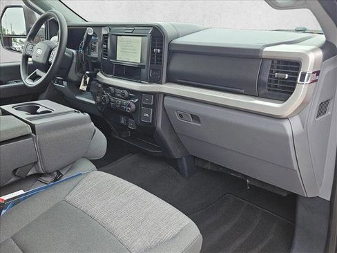 Used 2025 Ford F250 XLT AWD/4WD image 21