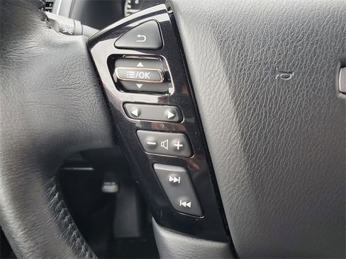 Used 2023 Nissan Armada SL w/ Captain's Chairs Package image 19