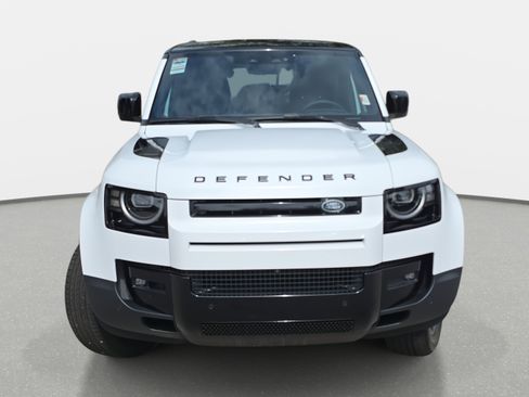 New 2026 Land Rover Defender 110 S image 2