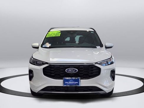 Used 2023 Ford Escape ST-Line Elite AWD/4WD image 6