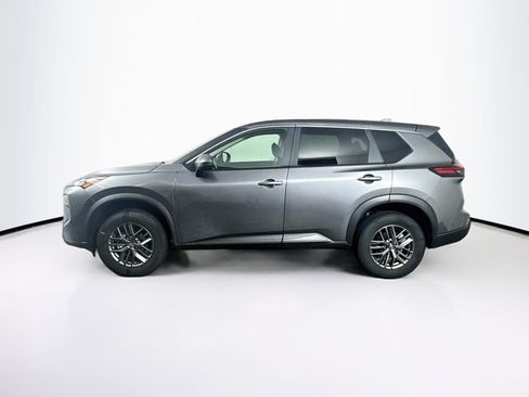 Used 2026 Nissan Rogue SV FWD image 4