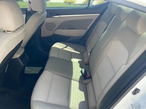 Used 2019 Hyundai Elantra Value Edition FWD image 12